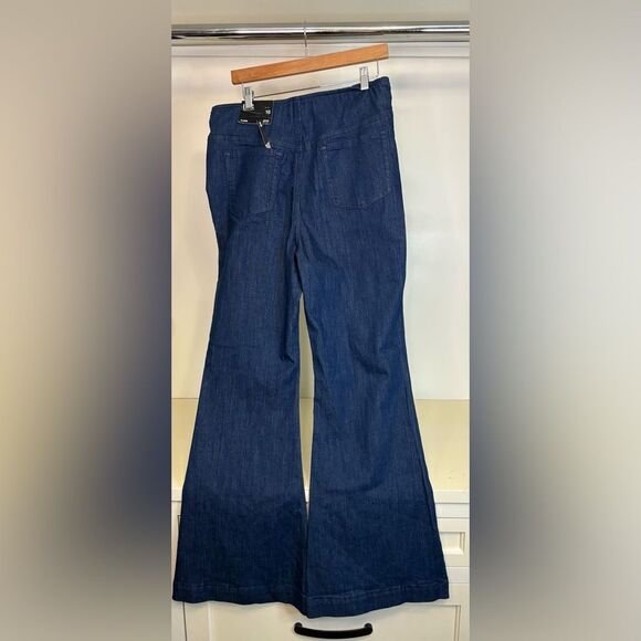 NWT INC International Concepts Denim Pull-On Flare Pants SZ 16 - Picture 3 of 4